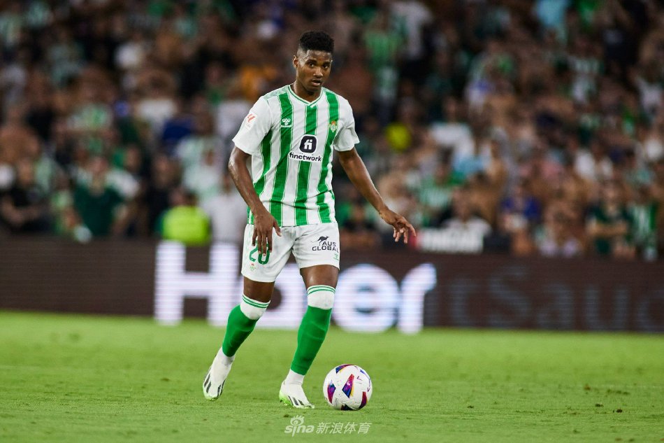 随着比赛的 随着比赛的