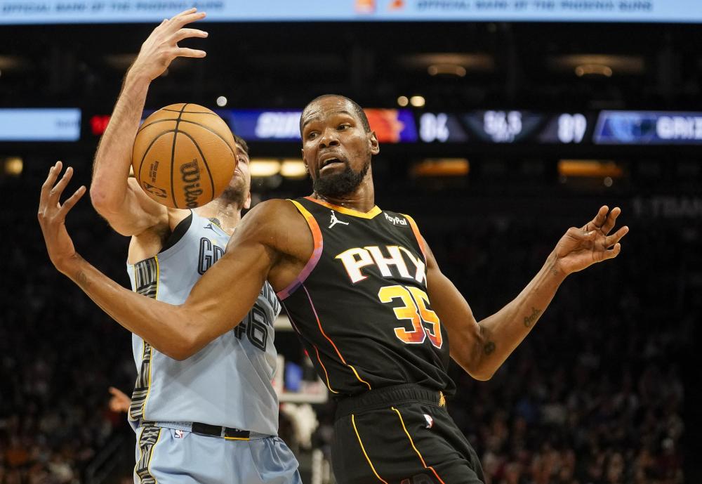 他在完成一 他在完成一